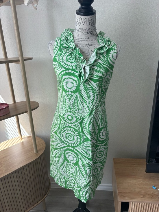 kate spade Dresses & Skirts - KATE SPADE Green and White Ruffle Neck Printed Dress